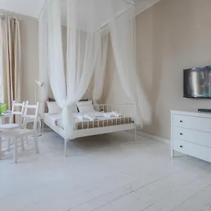 riviera-residence-apartments.sopothotels.com/