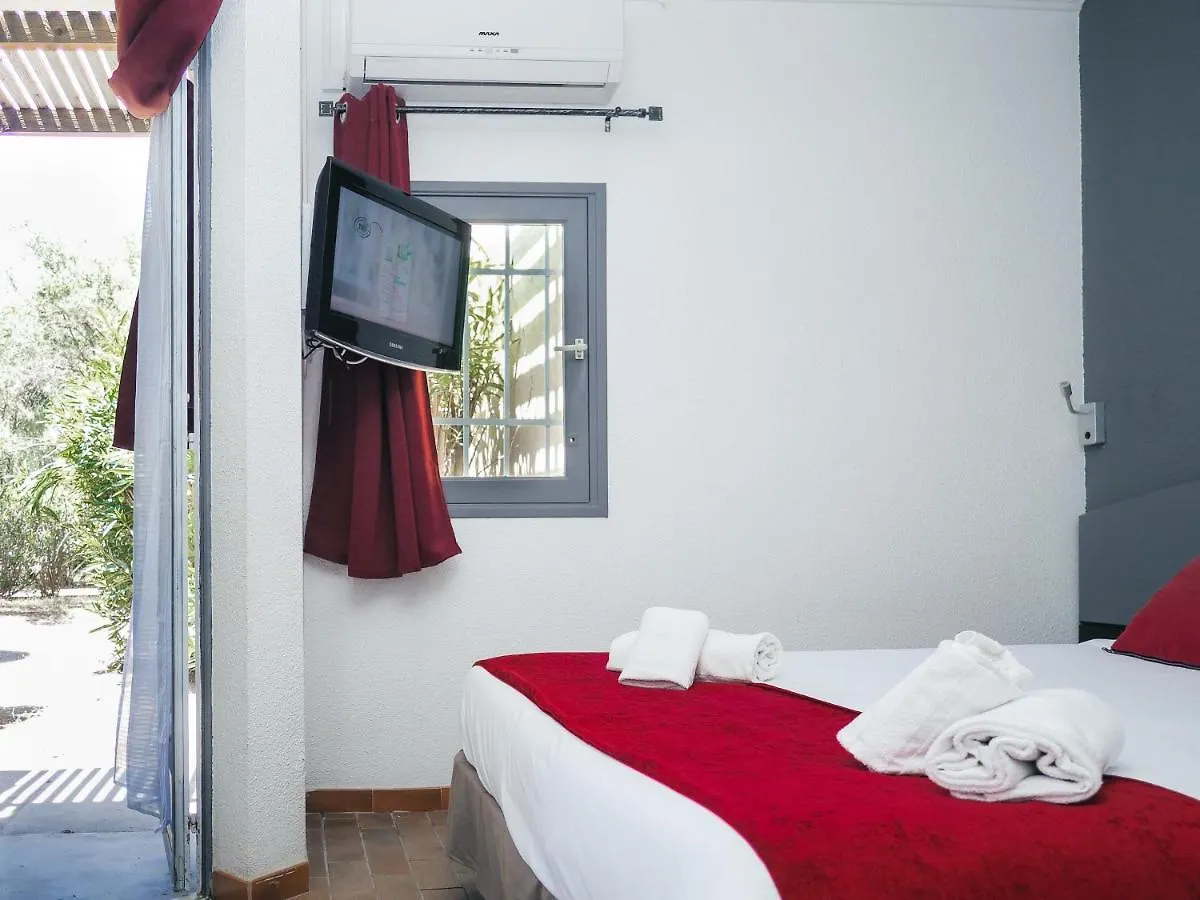 Marina Hotel Club Cogolin 2*,  Frankrike