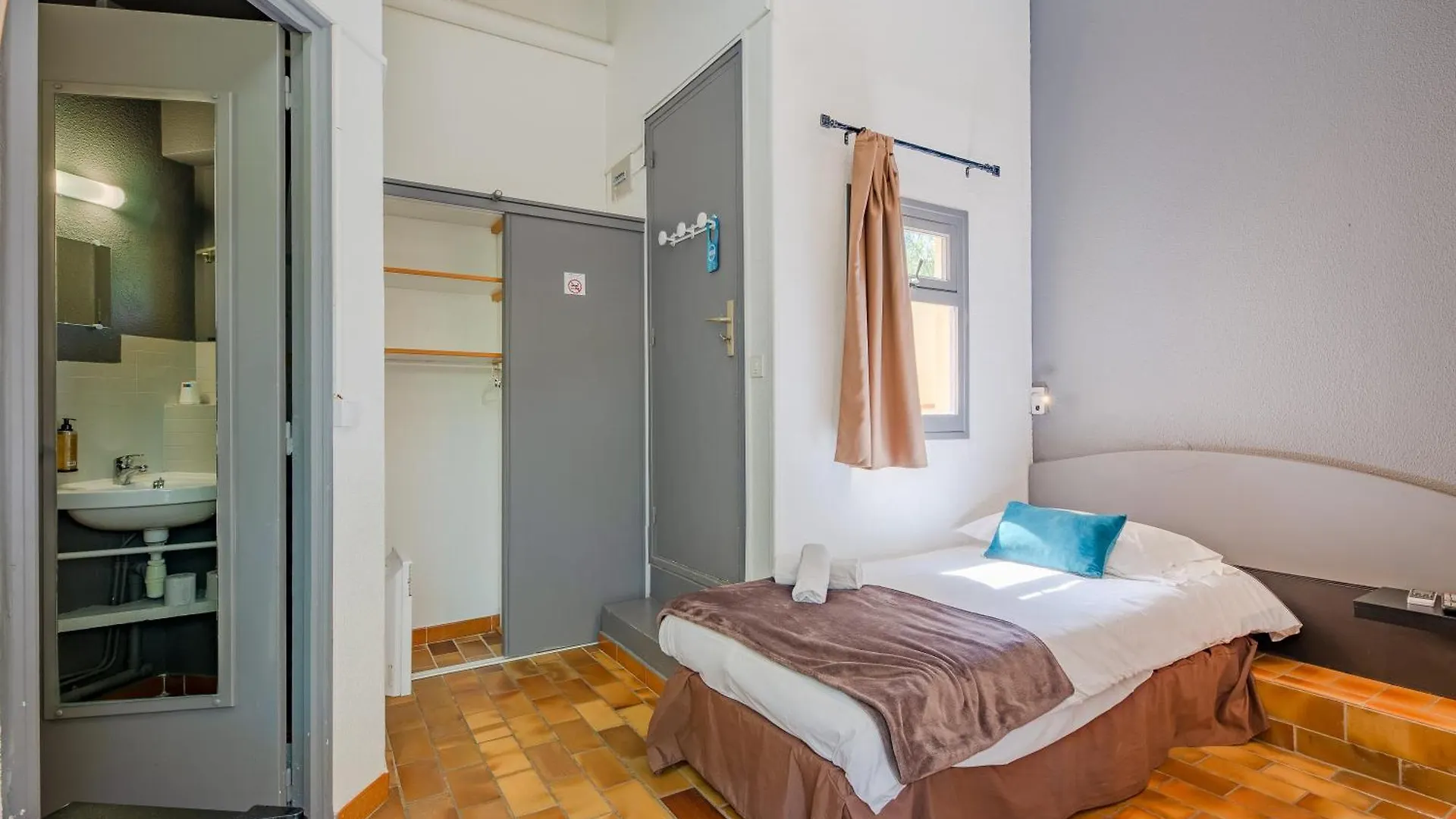 **  Marina Hotel Club Cogolin France