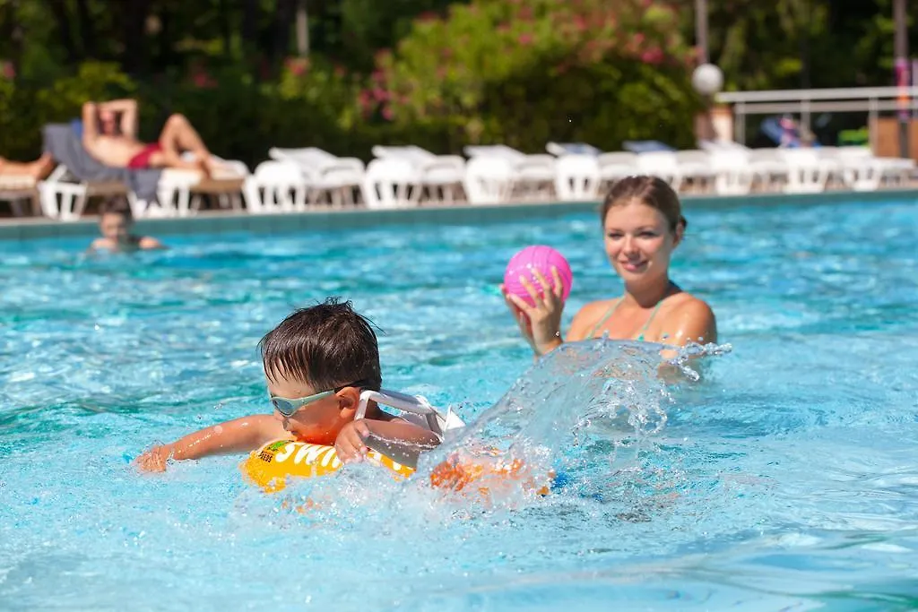 Marina Hotel Club Cogolin 2*,